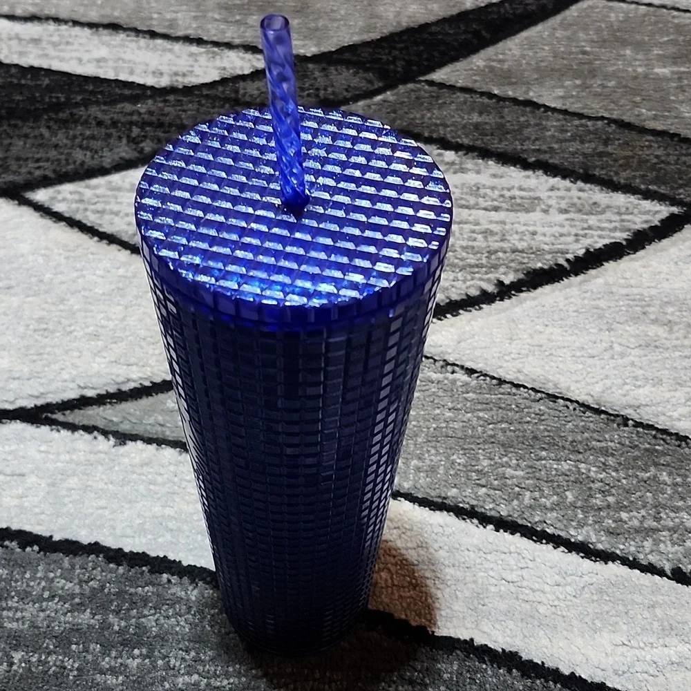 STARBUCK 2023 BLUE GLITTER GRID VENTI COLD CUP TUMBLER 24 OZ
